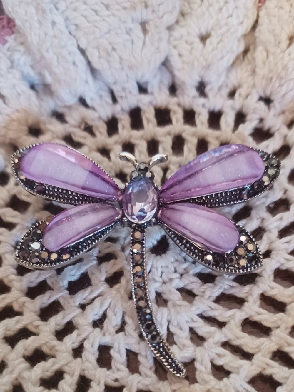 Beautiful Lavender Butterfly Brooch
